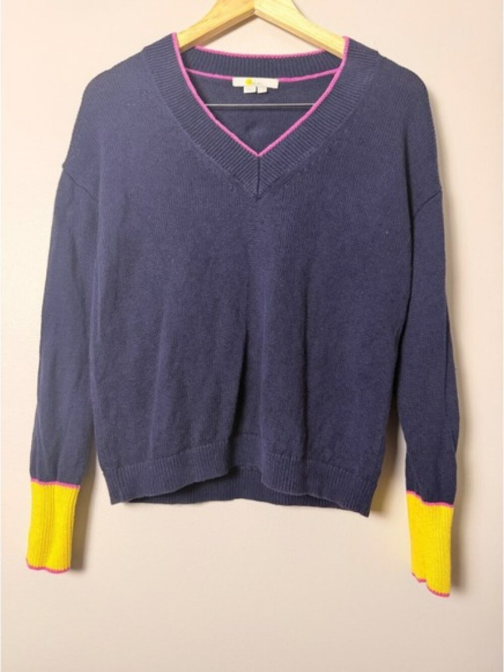Boden Navy Blue V Neck Sweater Pink Trim Yellow Cuffs Women US 4